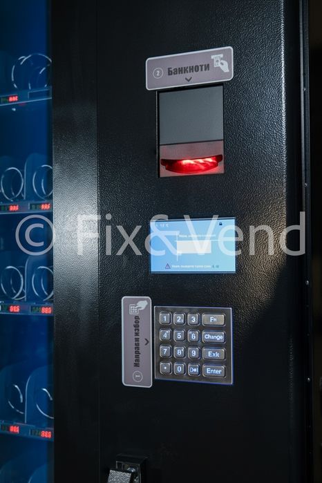 Вендинг автомат за храна и напитки