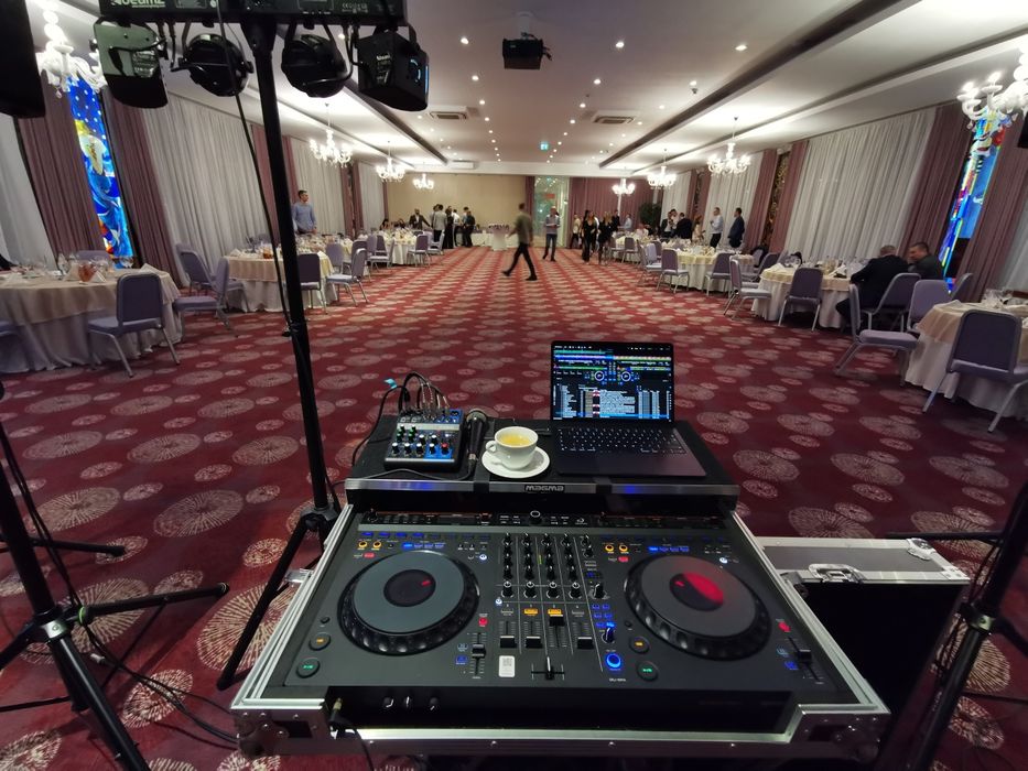 DJ EVENIMENTE | Nunta | Botez | Petreceri Private | Cununie | Muzica