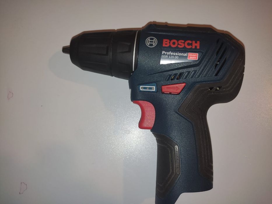 Bosch Professional GSR 12V-30 дрель шуруповерт