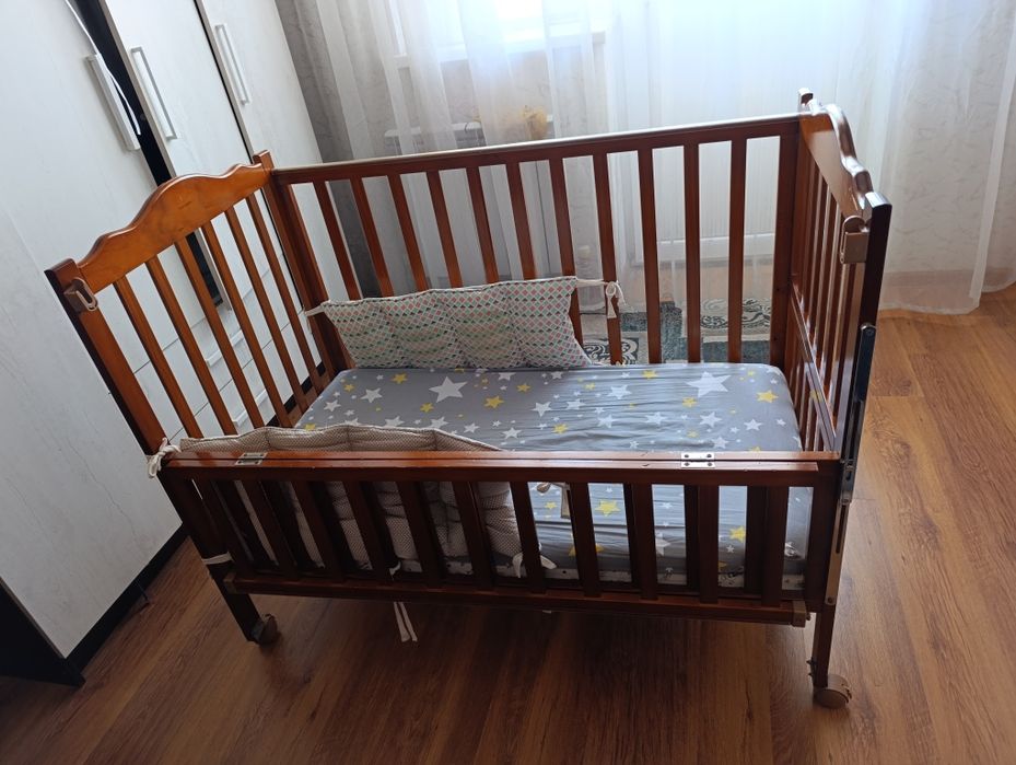 Детская кровать с люлькой