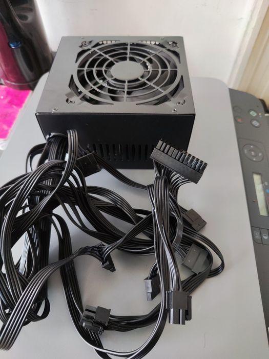 Sursa de calculator ATX 750W