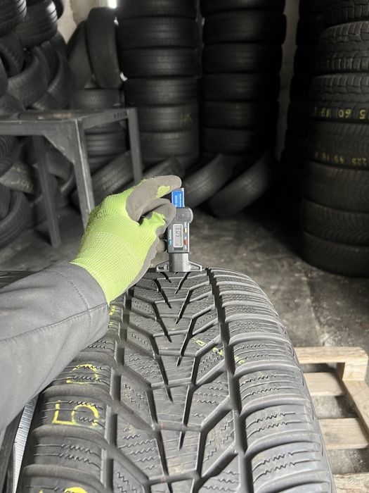 2 anvelope de iarna 245/50/19 Hankook 6 mm!