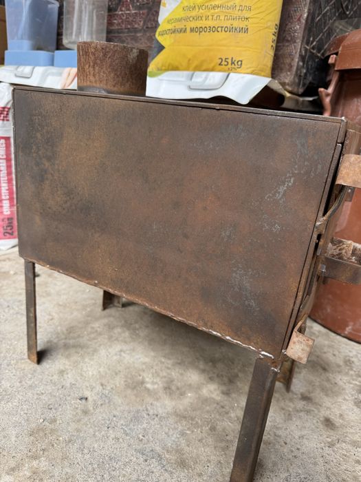 Печь газовая, буржуйка. Небольшая