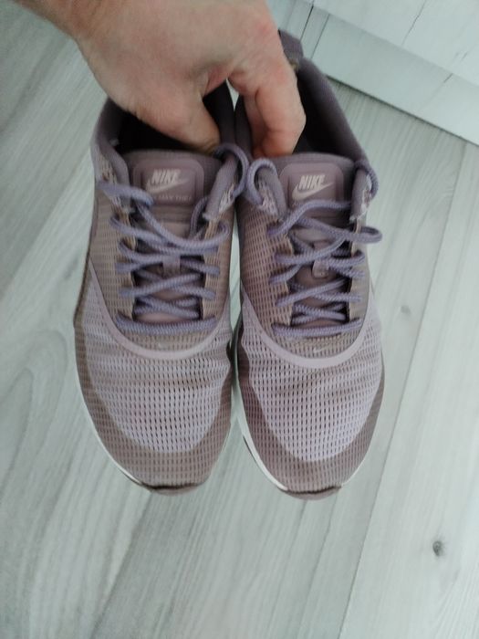 Adidasi Nike dama