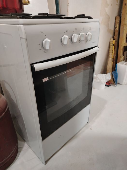 Продам газ плиту