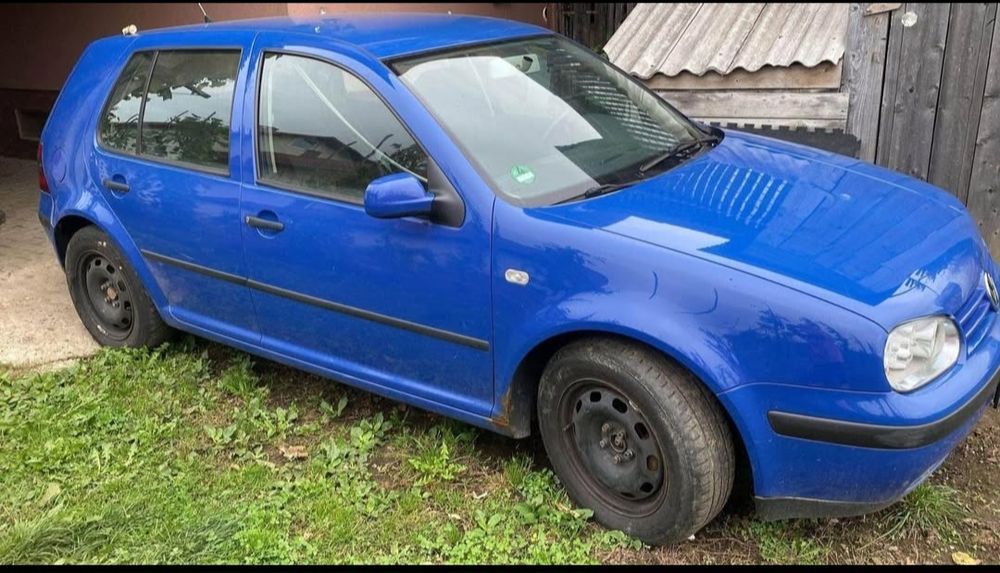 Volkswagen Golf 4, 1.6 benzină, an 2000 – adus din Germania