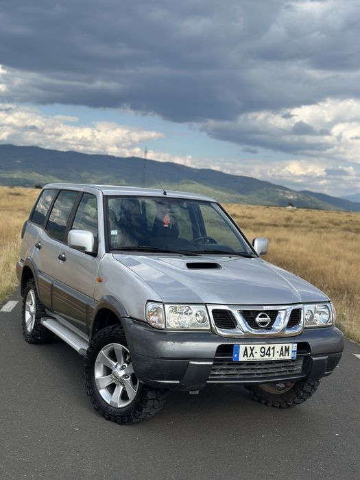 Nissan terrano 2        3.0 diesel 154 cp