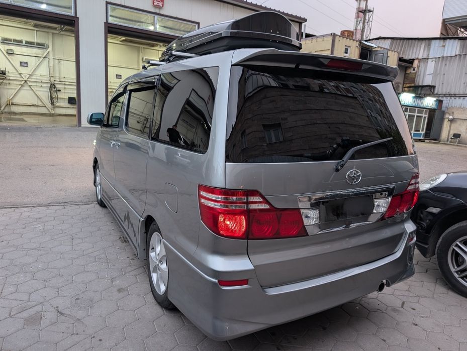 Тойота Альфард Toyota Alphard