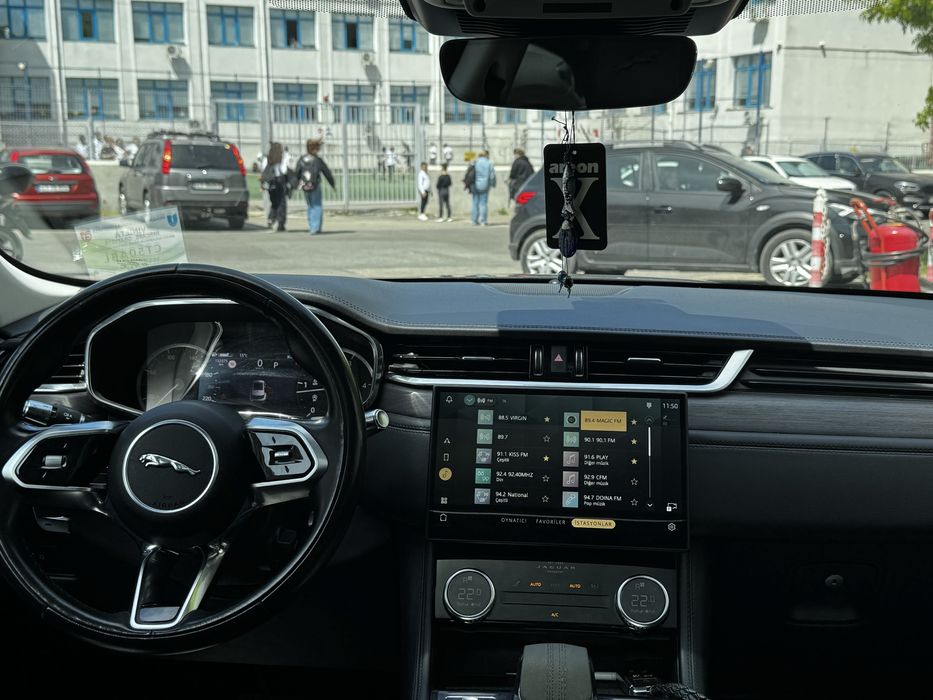 Jaguar F-Pace Facelif 2022 impecabil