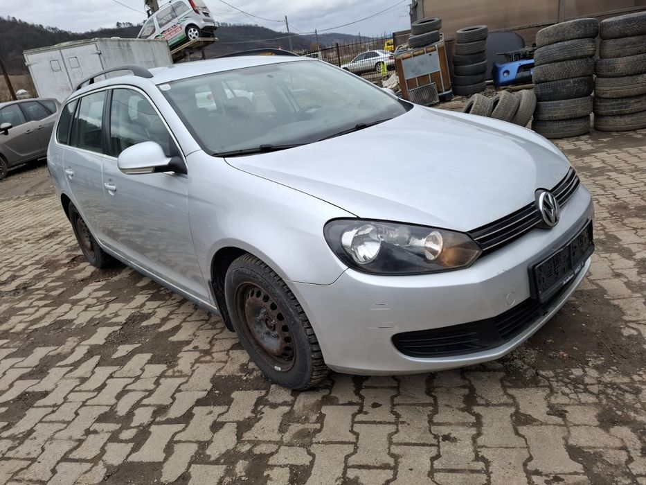 Injectoare Volkswagen 1.6 TDi 77kw 105cp Tip CAYC Golf 6 Variant 03L130277B
