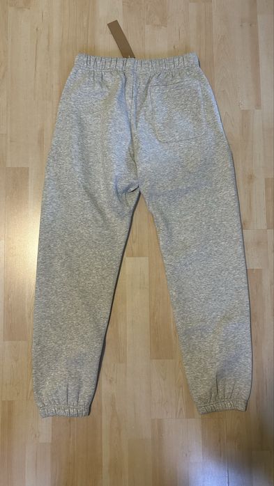 Pantaloni essentials