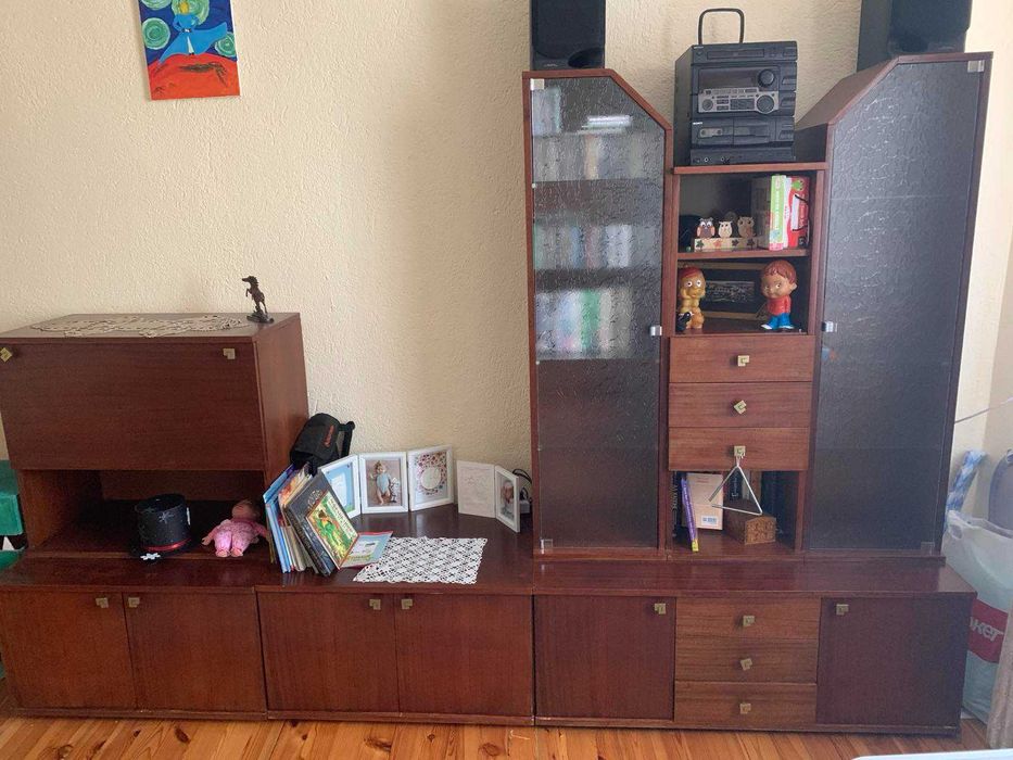 Продавам холна секция