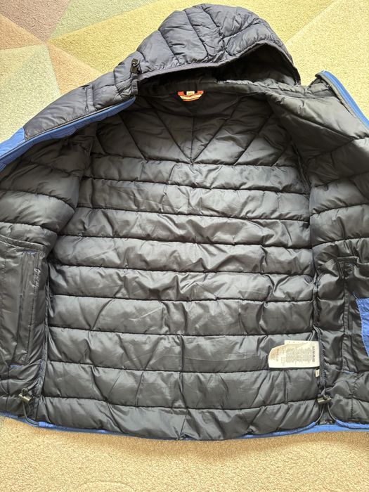 Продавам яке Napapijri