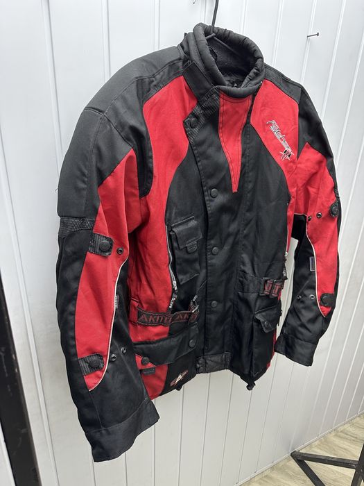 Geaca moto Akito marimea L cu protectii si mesada