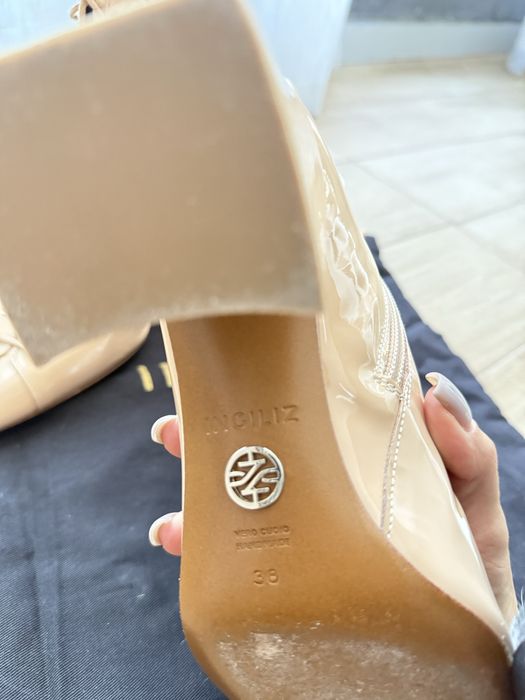 Боти на марката INGILIZ