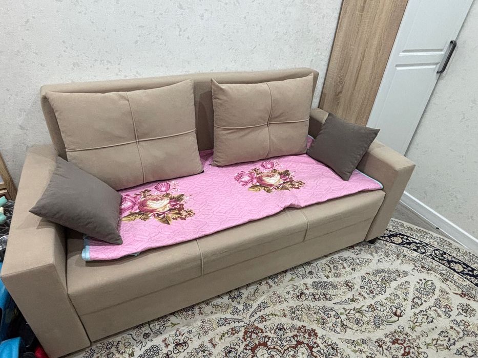 Диван в отличном состоянии