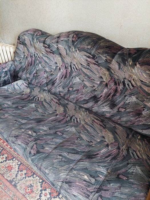 Продам диван и 2 кресла