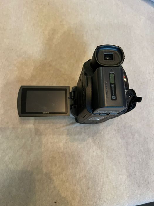 Camera video Handycam FDR-AX53.