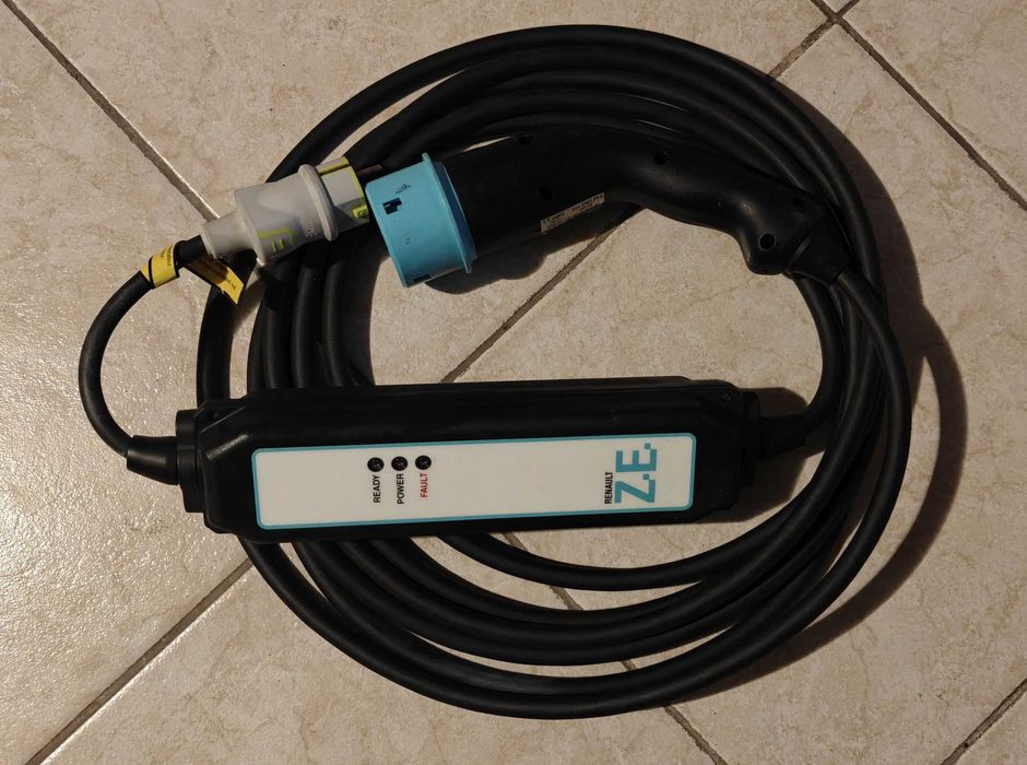 Разни Typ 2 WallBox и Оригинални Мобилни Зарядни Станции Audi VW, PSA, Jeep, Ford, BYD, KIA и др.