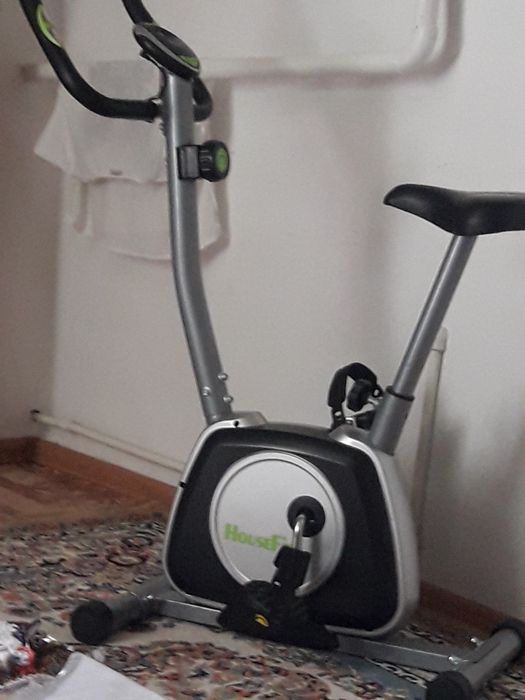 Велотренажер спортивный