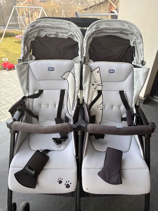 Carucior gemeni de vanzare Chico Ohlala