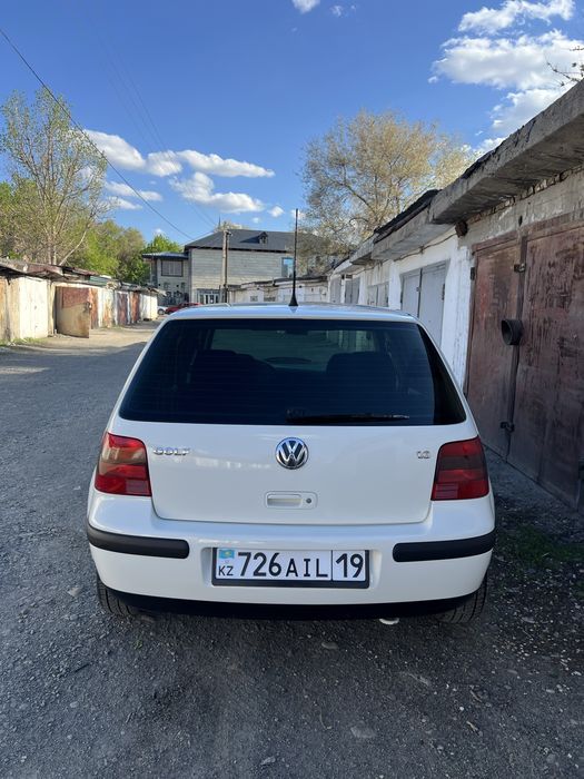 Volkswagen Golf-4
