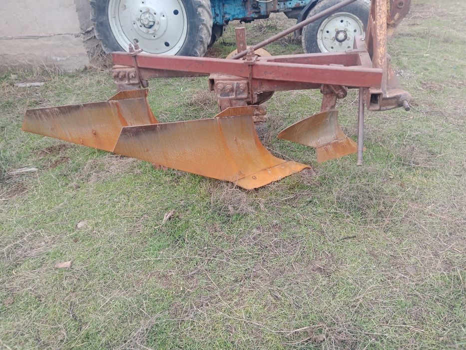 Соқа сатылады үш корпусты