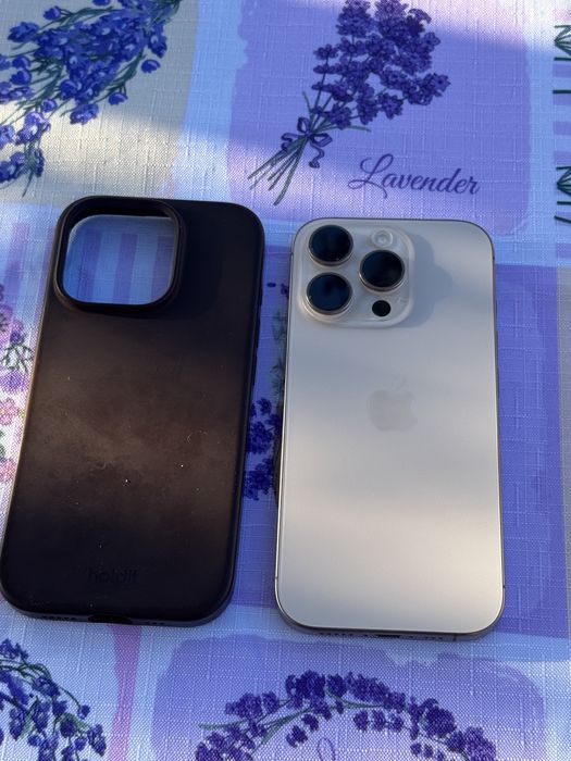 Vand iPhone 16 Pro desert