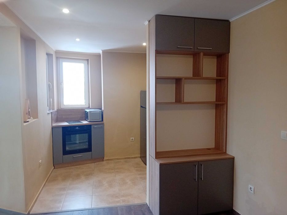 Дава се под наем Тристаен апартамент в София, Люлин - център - 70 кв.м за 557.43 € - Снимка #1