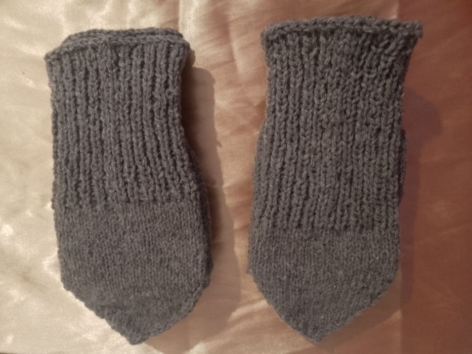 Продавам Вълнени чорапи