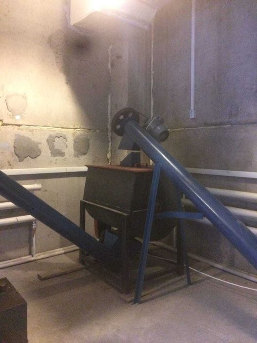 Шнековый конвейр 8м. Диаметр 220 мм.