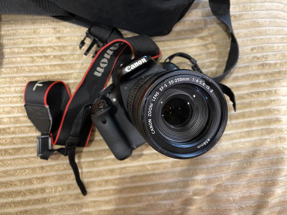 Камера Canon EOS 600D