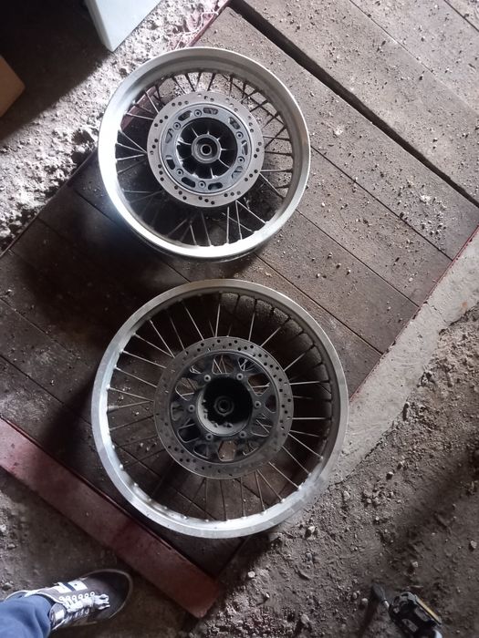 цилиндър и джанти