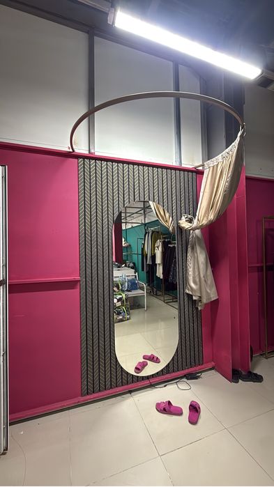 Стеллаж, штор, касса