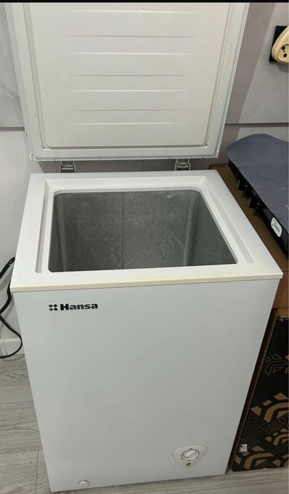 Продам морозильник почти новый.