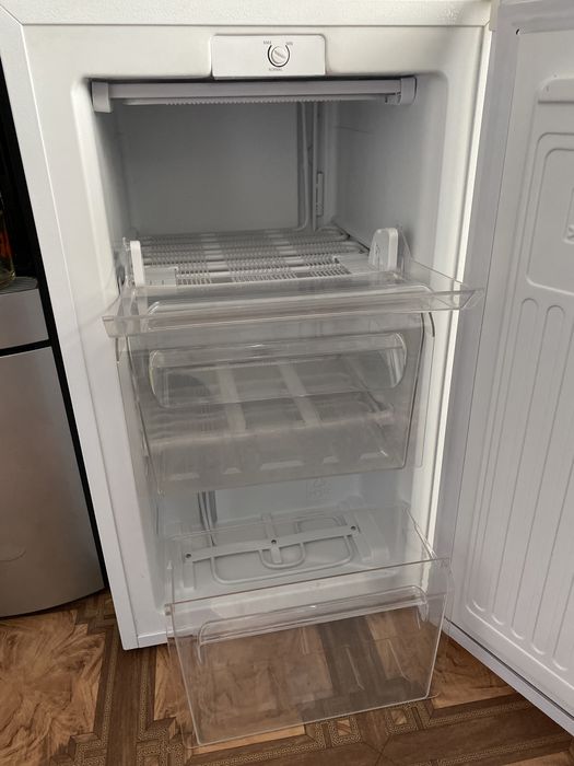 Морозильник сатылады.