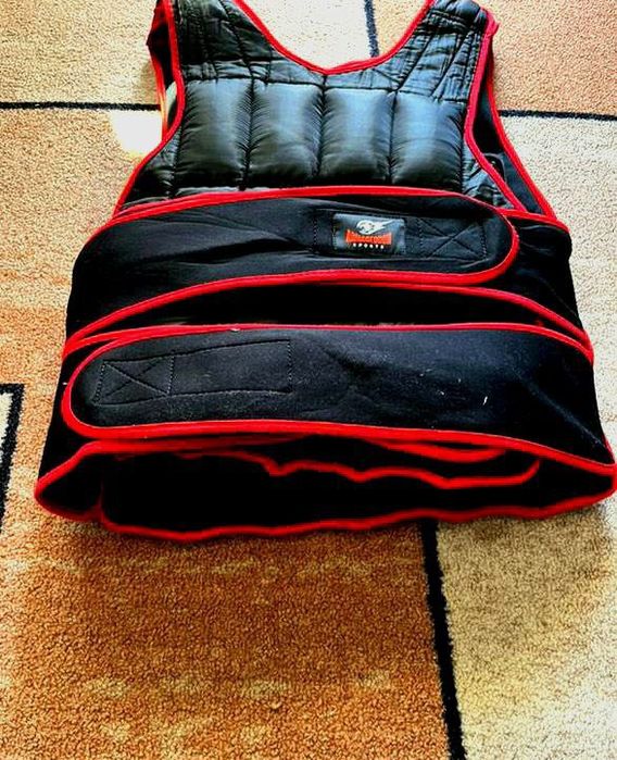 Продавам желетка  стегло16кг