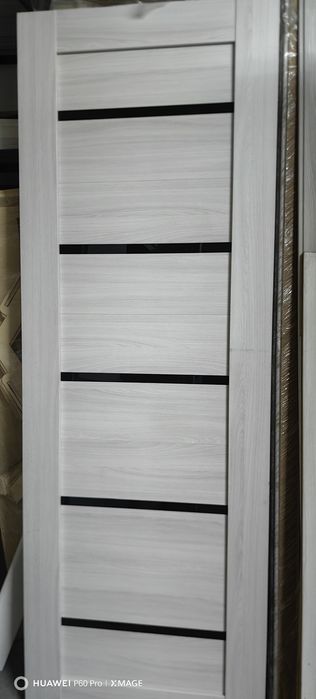 Продам двери новые.