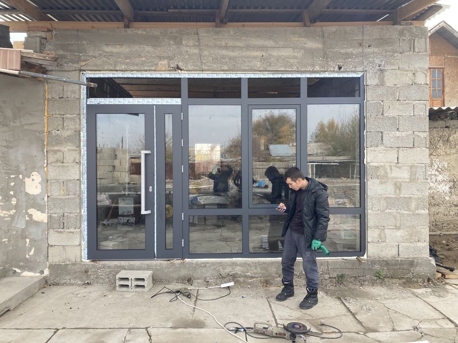 Окна и двери витражи