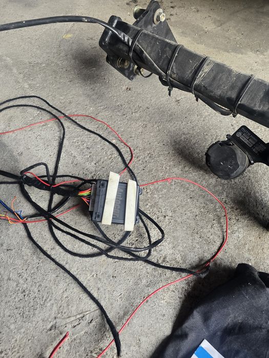 Carlig Cui Remorca Dacia Duster 2018 2024 detasabil Complet 4x4 4x2