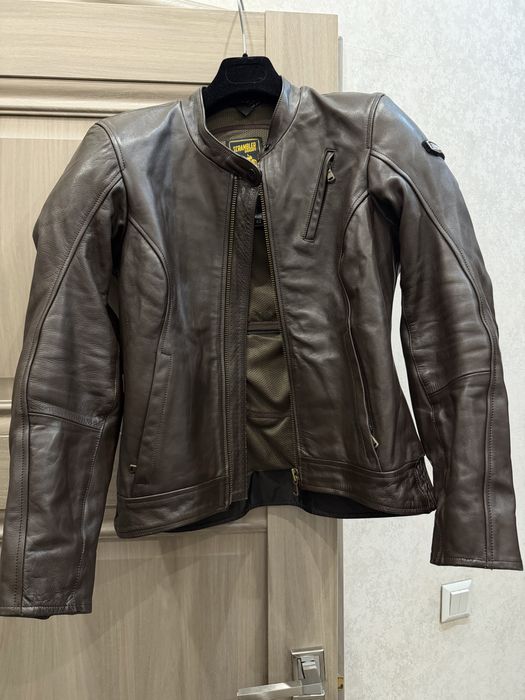 Женская мотокуртка