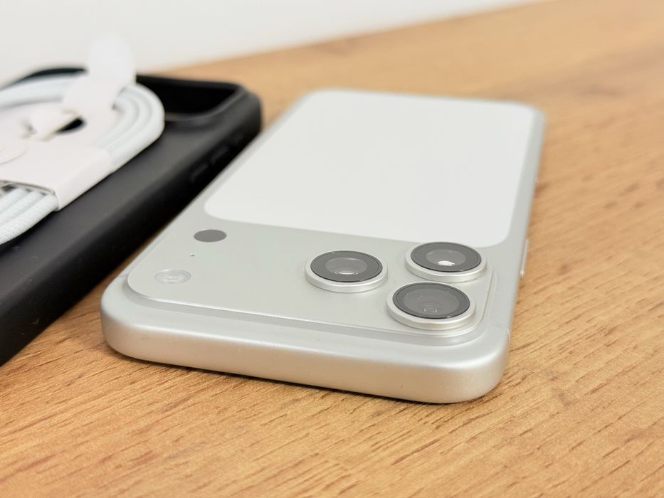 iPhone 17 Pro Max 38 зареждания!!!