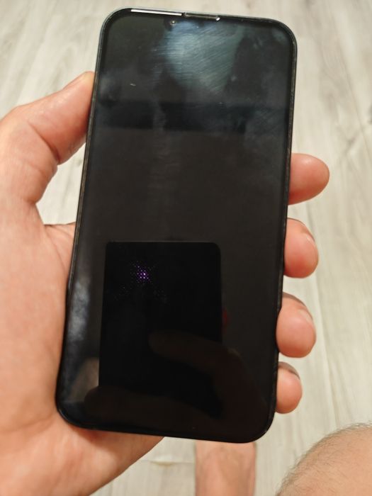 IPhone 13 simplu