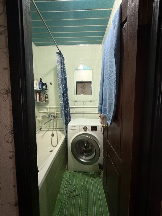 Продаётся 3х комнатная квартира переделанная в 4х комнатную!