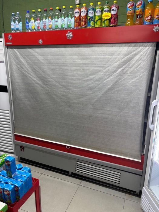Продам холодильник витринный