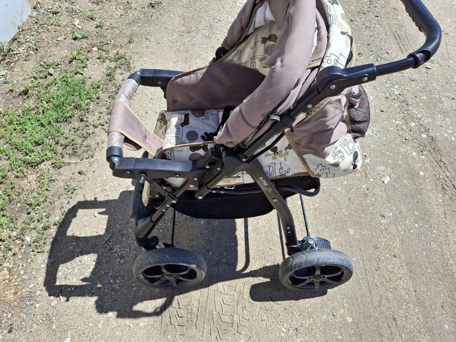 Продам детскую коляску