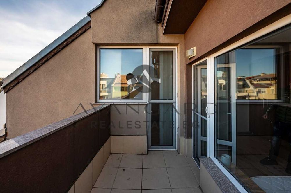 Продава се Тристаен апартамент в Пловдив, Кършияка - 80 кв.м за 2028 €/кв.м - Снимка #10