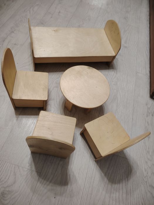 Продам деревянную детскую мебель