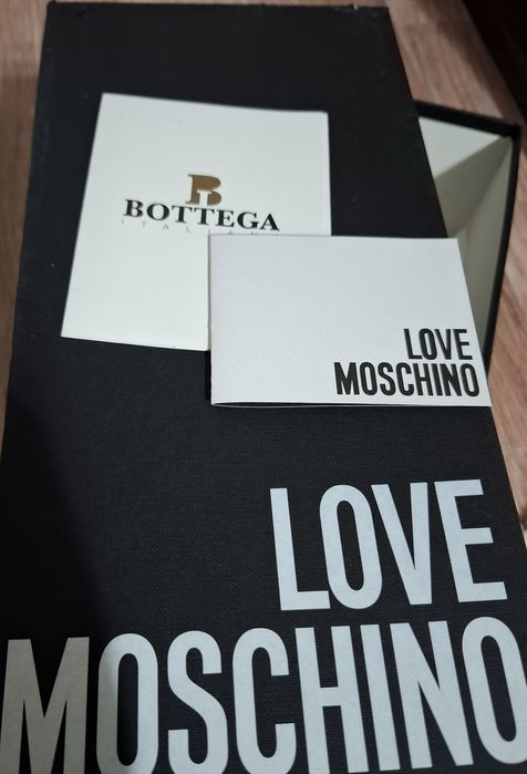 Продам оригинальные балетки Moschino 38 размер