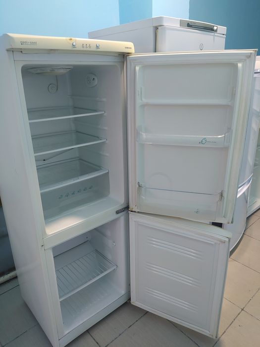 Продам холодильник Samsung